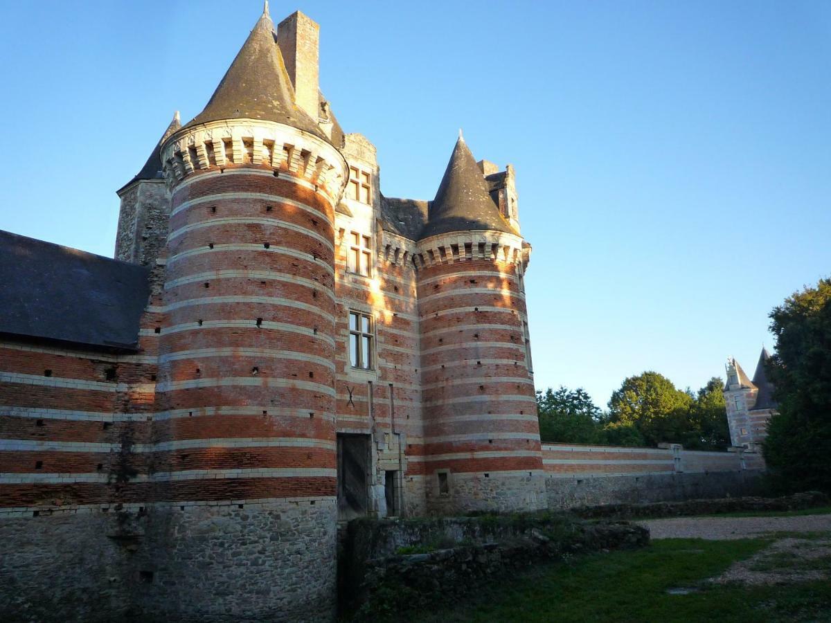 Logis de la Helberdière Cossé-en-Champagne Buitenkant foto