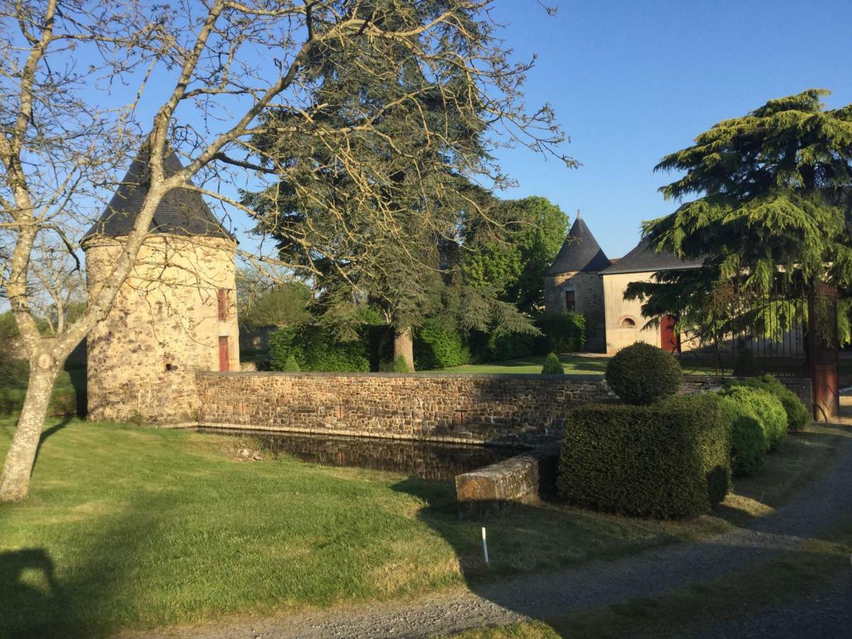 Logis de la Helberdière Cossé-en-Champagne Buitenkant foto
